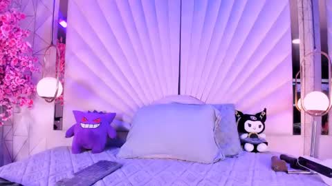 Snapshot of vespervelvet chatting on 05-17-26, 05:16 Vesper Velvet online show from 05-17-26, 05:16