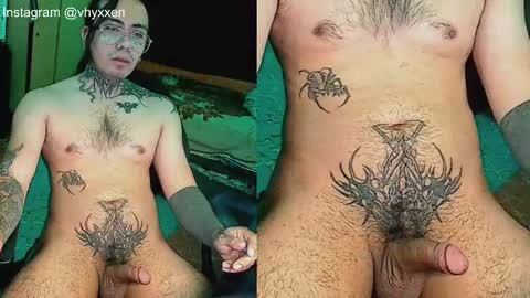 Snapshot of vhyxxxxen chatting on 09-12-25, 06:35 vhyxxxxen online show from 09-12-25, 06:35