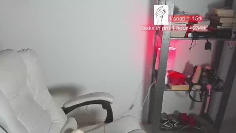 Snapshot of vi_vikkk chatting on 02-21-25, 11:44 VIKA online show from 02-21-25, 11:44