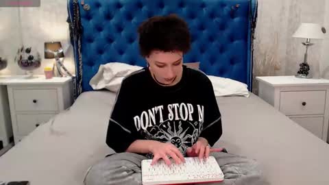 Snapshot of via_mayer chatting on 03-02-26, 08:59 Via online show from 03-02-26, 08:59