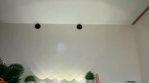 Snapshot of via_olala chatting on 10-22-25, 07:35 via_olala online show from 10-22-25, 07:35