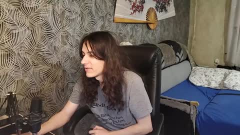 Snapshot of vialeras chatting on 12-06-24, 12:56 vialeras online show from 12-06-24, 12:56