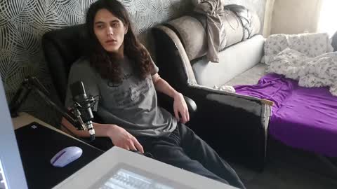 Snapshot of vialeras chatting on 12-16-24, 08:31 vialeras online show from 12-16-24, 08:31