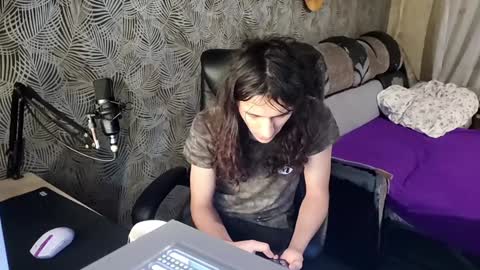 Snapshot of vialeras chatting on 12-21-24, 01:36 vialeras online show from 12-21-24, 01:36