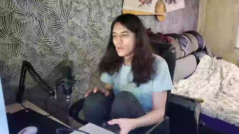 Snapshot of vialeras chatting on 12-26-24, 10:16 vialeras online show from 12-26-24, 10:16