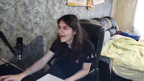 Snapshot of vialeras chatting on 12-29-24, 10:12 vialeras online show from 12-29-24, 10:12