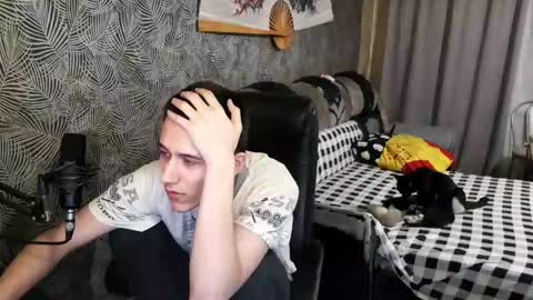 Snapshot of vialeras chatting on 02-11-25, 11:01 vialeras online show from 02-11-25, 11:01