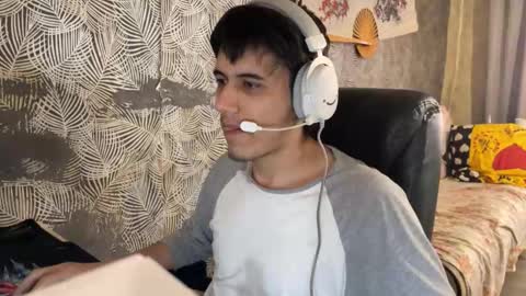 Snapshot of vialeras chatting on 09-12-25, 03:39 vialeras online show from 09-12-25, 03:39