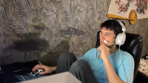 Snapshot of vialeras chatting on 09-15-25, 12:32 vialeras online show from 09-15-25, 12:32