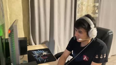 Snapshot of vialeras chatting on 09-24-25, 06:11 vialeras online show from 09-24-25, 06:11