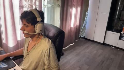 Snapshot of vialeras chatting on 10-17-25, 07:55 vialeras online show from 10-17-25, 07:55