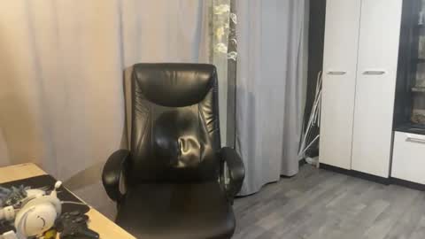 Snapshot of vialeras chatting on 11-20-25, 01:50 vialeras online show from 11-20-25, 01:50