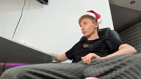 Snapshot of vibemygirl chatting on 01-02-25, 12:46 vibemygirl online show from 01-02-25, 12:46