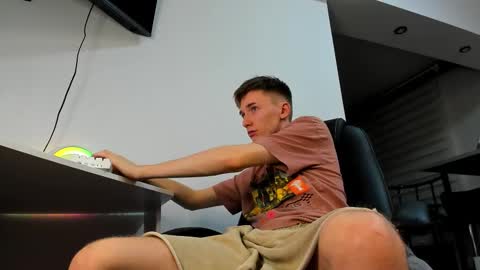 Snapshot of vibemygirl chatting on 02-26-25, 12:58 vibemygirl online show from 02-26-25, 12:58