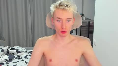 Snapshot of vibemygirl chatting on 10-01-25, 12:22 vibemygirl online show from 10-01-25, 12:22