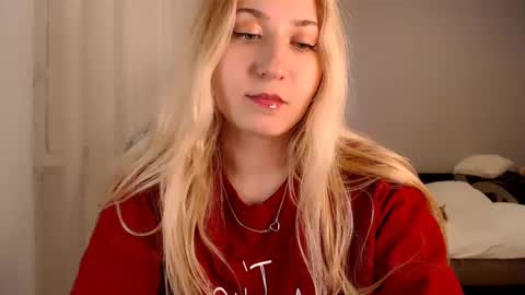 Amelia online show from 03-10-25, 08:34