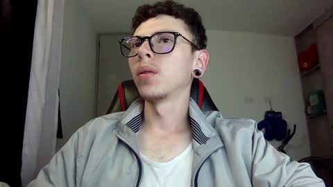 Snapshot of vicent_brais chatting on 12-02-24, 05:59 Vicent Brais online show from 12-02-24, 05:59