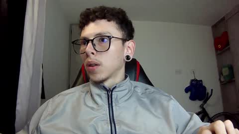 Snapshot of vicent_brais chatting on 12-02-24, 09:02 Vicent Brais online show from 12-02-24, 09:02