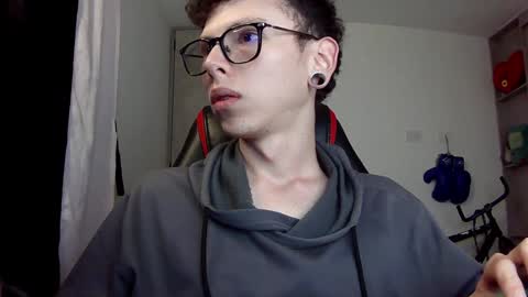 Snapshot of vicent_brais chatting on 12-10-24, 07:47 Vicent Brais online show from 12-10-24, 07:47