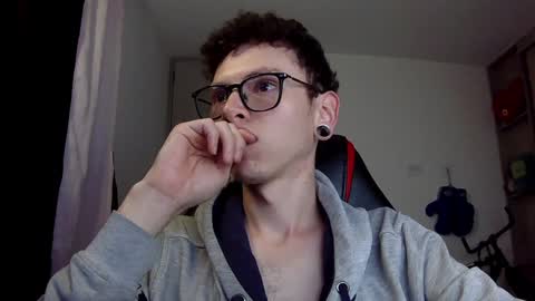 Snapshot of vicent_brais chatting on 12-12-24, 07:08 Vicent Brais online show from 12-12-24, 07:08