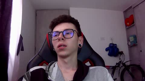 Snapshot of vicent_brais chatting on 12-13-24, 11:45 Vicent Brais online show from 12-13-24, 11:45