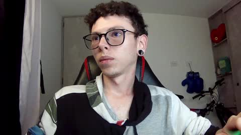 Snapshot of vicent_brais chatting on 12-17-24, 08:34 Vicent Brais online show from 12-17-24, 08:34