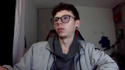 Snapshot of vicent_brais chatting on 12-18-24, 08:53 Vicent Brais online show from 12-18-24, 08:53