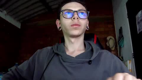 Snapshot of vicent_brais chatting on 12-22-24, 05:12 Vicent Brais online show from 12-22-24, 05:12