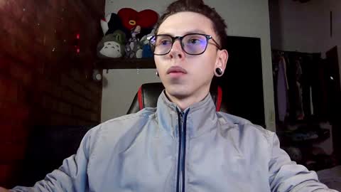 Snapshot of vicent_brais chatting on 02-01-25, 01:12 Vicent Brais online show from 02-01-25, 01:12