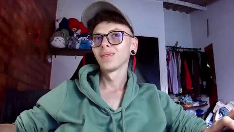 Snapshot of vicent_brais chatting on 02-10-25, 09:47 Vicent Brais online show from 02-10-25, 09:47