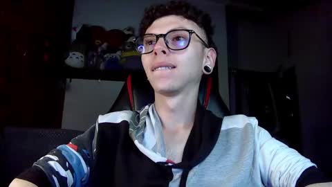 Snapshot of vicent_brais chatting on 02-19-25, 12:57 Vicent Brais online show from 02-19-25, 12:57