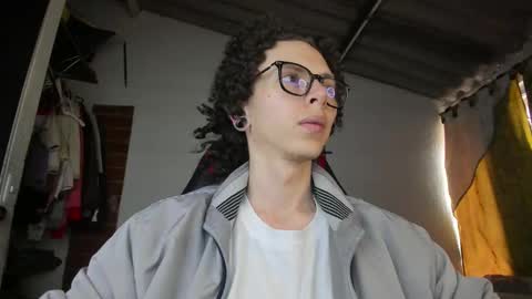 Snapshot of vicent_brais chatting on 02-01-26, 02:59 Vicent Brais online show from 02-01-26, 02:59