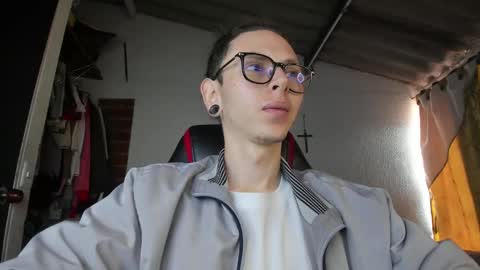 Snapshot of vicent_brais chatting on 02-04-26, 02:34 Vicent Brais online show from 02-04-26, 02:34