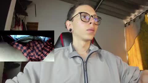 Snapshot of vicent_brais chatting on 02-07-26, 04:22 Vicent Brais online show from 02-07-26, 04:22