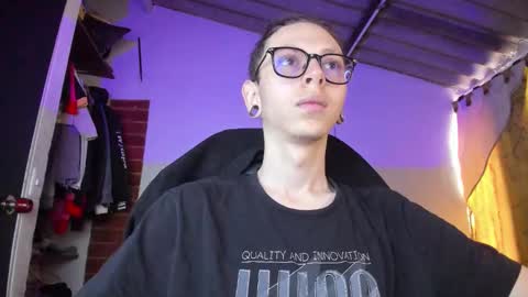 Snapshot of vicent_brais chatting on 02-18-26, 04:03 Vicent Brais online show from 02-18-26, 04:03