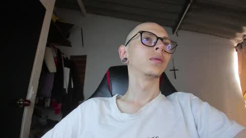 Snapshot of vicent_brais chatting on 03-04-26, 04:46 Vicent Brais online show from 03-04-26, 04:46