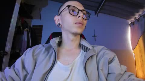 Snapshot of vicent_brais chatting on 03-09-26, 02:21 Vicent Brais online show from 03-09-26, 02:21