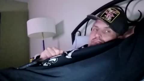 Snapshot of viciouzz1 chatting on 12-17-25, 06:30 viciouzz1 online show from 12-17-25, 06:30