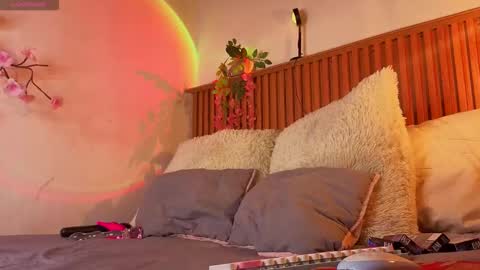 Snapshot of vicky_bass chatting on 10-08-25, 08:28 VICTORIA online show from 10-08-25, 08:28