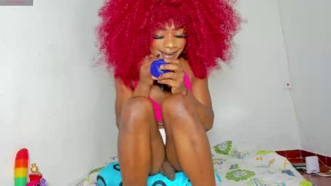 Snapshot of vicky_hotteei chatting on 11-12-25, 02:34 vicky manuela online show from 11-12-25, 02:34