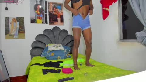 Snapshot of vicky_hotteei chatting on 02-15-26, 03:47 vicky manuela online show from 02-15-26, 03:47