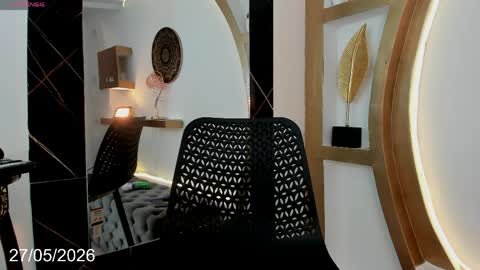 Snapshot of vicky_hottman chatting on 05-28-26, 05:05 vicky_hottman online show from 05-28-26, 05:05