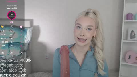 vickyfuckingdoll online show from 03-12-26, 12:06