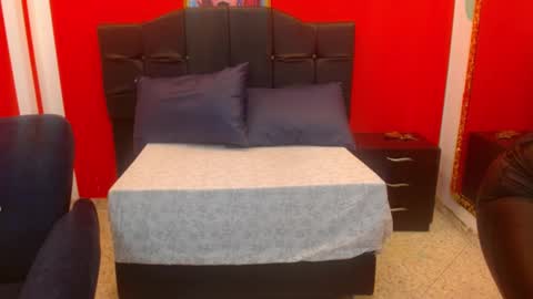 Vicky online show from 01-07-25, 07:28