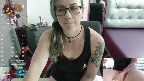 Valentina online show from 12-10-24, 07:43