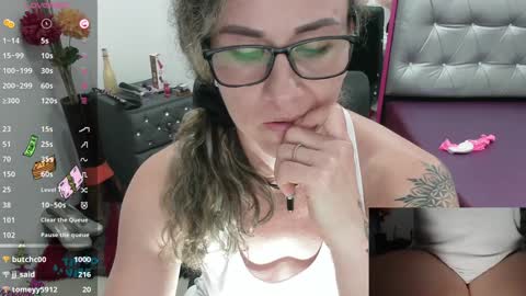 Valentina online show from 12-30-24, 10:55