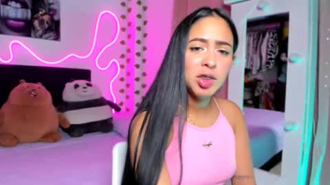 Snapshot of vickysth1 chatting on 10-01-25, 11:00 VICTORIA 3 online show from 10-01-25, 11:00