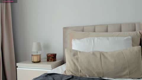 Snapshot of vickystonee chatting on 12-20-24, 09:32 Victoria online show from 12-20-24, 09:32