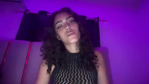Snapshot of vickyyyx chatting on 05-31-26, 04:53 Goddess Victory online show from 05-31-26, 04:53