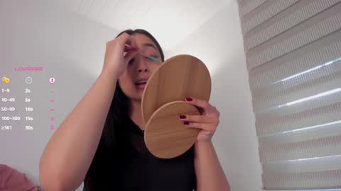 Victoria  online show from 03-02-25, 07:12